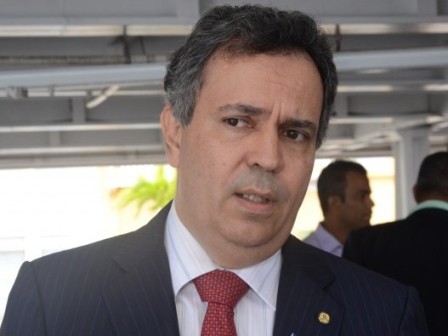 felix-mendonca-jr-448x336