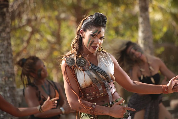 A-Vingadora-no-Carnaval-antecipado-de-Ilheus.-Foto-Divulgação