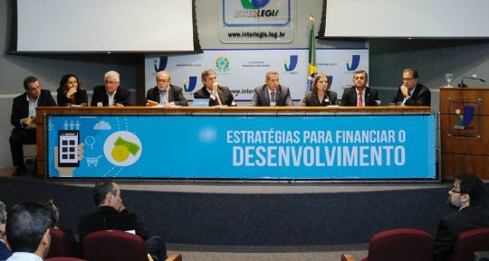 frentebancos-201761315475