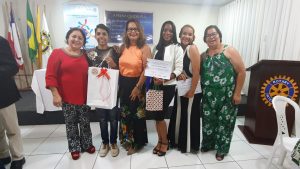 ESTUDANTES DO IMEAM E CAIC CONQUISTAM CONCURSO LITERÁRIO DO ROTARY ITABUNA (2) - Os principais envolvidos no concurso - Foto Eric Souza