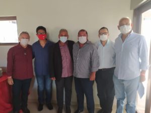 Presidente Lero Cunha juntamente com o presidente reeleito Rony e autoridades