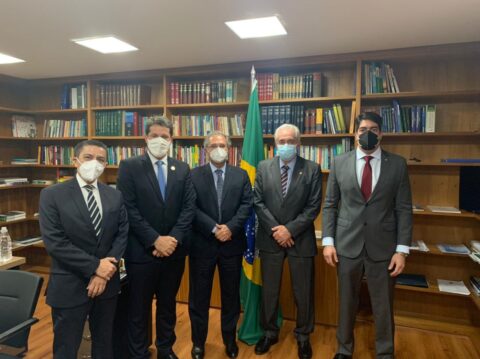 ze_coca_paulo_guedes_upb