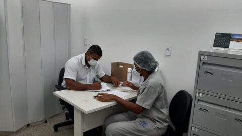 2ª Dose de reforço contra covid no HRCC