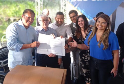 Prefeito de Itabuna, Augusto Castro, prestigia assinatura da ordem de serviço do novo Hospital São Lucas - Foto Roberto Santos (4)