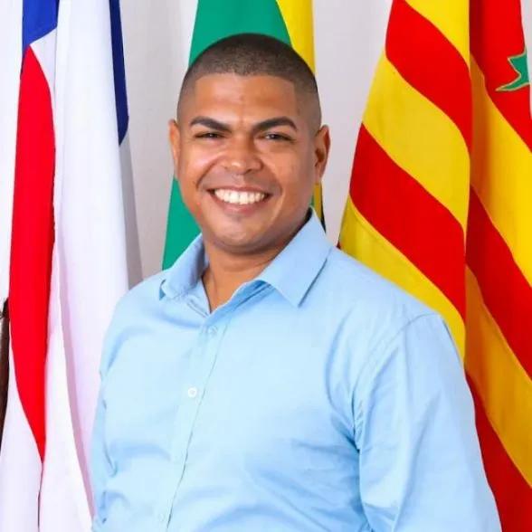 davidson-leandro-588x588-1