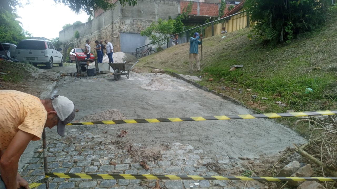 Recuperação de vias do Bairro Novo Horizonte - Foto Hélio Fonseca (2)