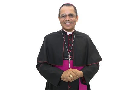 FOTO-DOM-CARLOS-OFICIAL-1-e1647665675243