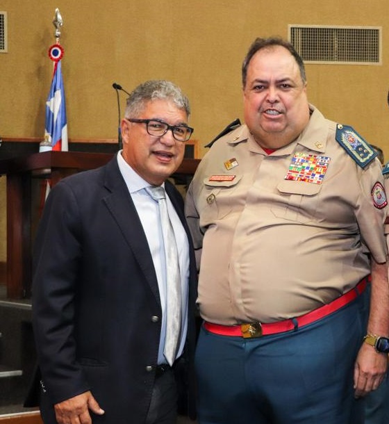 Deputado Rosemberg e comandante-geral do CBM-BA, Adson Marchesin