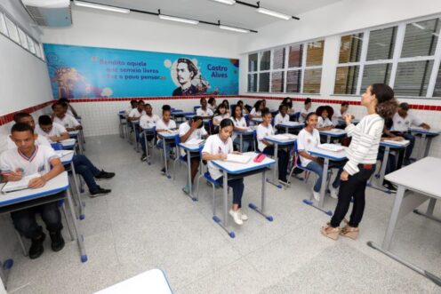 professores.-Foto-Divulgacao-SEC-696x464