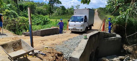 Obras da ponte que dá acesso ao Ribeirão dos Cachorros entram na reta final - Foto Alex de Souza (2)