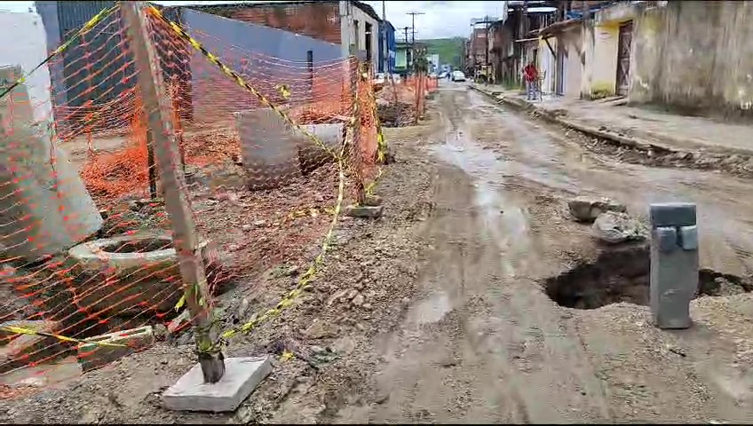 Rua A, Nova Itabuna ganha nova rede de drenagem de águas pluviais - Fotos Alex de Souza